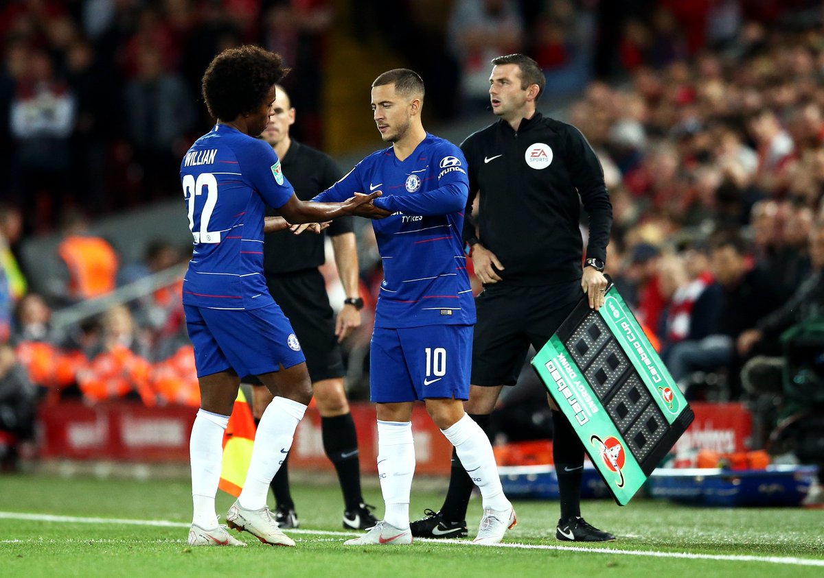 .<a href="/hazardeden10/">Eden Hazard</a>:  'I spoke to N'Golo on the bench, and he said he didn't want to take a penalty so you have to score!' 👏 #LIVCHE