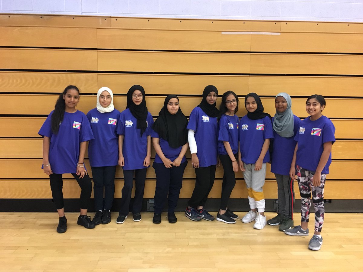 ResearchPhysED's tweet photo. We were so proud of our #youngleaders showing #aspiration to our participants @WISPALeics today! So good to see them grow! Thanks to @leicesterssp and @NatashaMina for their inspiration! #activelives #happylives #ThisGirlCan https://t.co/iApXesZQKH