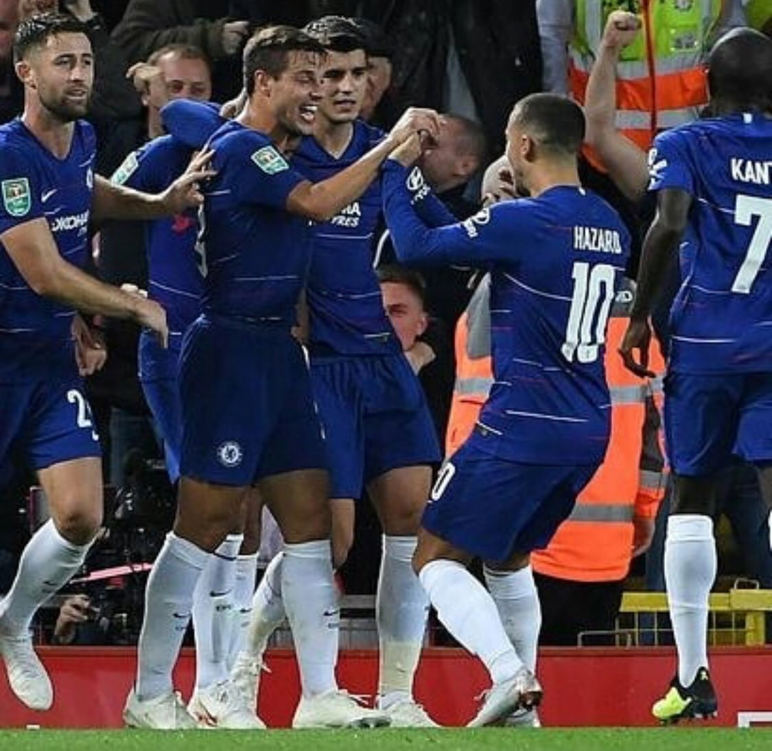 AlvaroMorata's tweet photo. Happy!! To the next round!! Win in a very difficult pitch, in a very special field!! Go Chelsea!! 🔵⚽️🔵 https://t.co/8R6CHhiUgJ