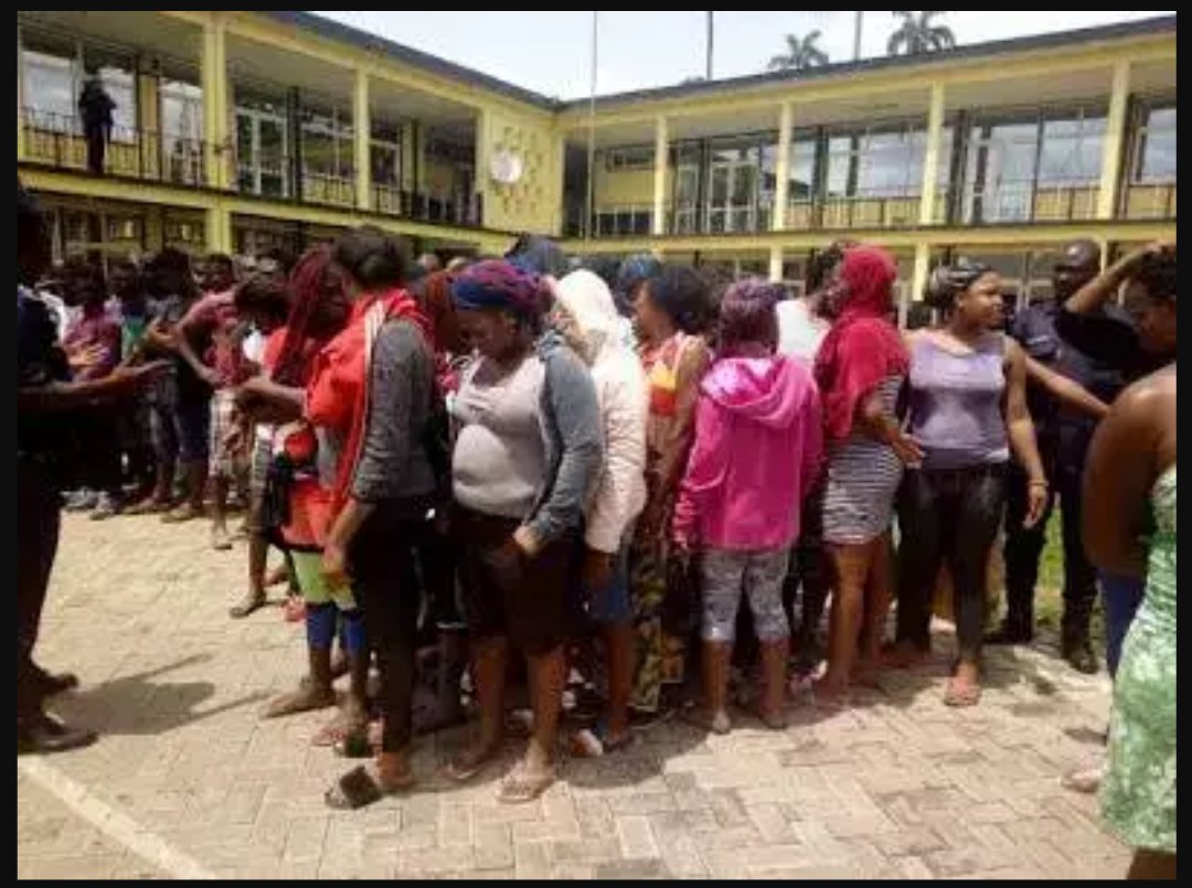 Forgetimesng's tweet photo. Seventy- two Nigerian ladies arrested for illegal entry into the country and for engaging in Prostitution - https://t.co/KKSxfaEfhD Arhmarah https://t.co/Sg4ThgoX0a
