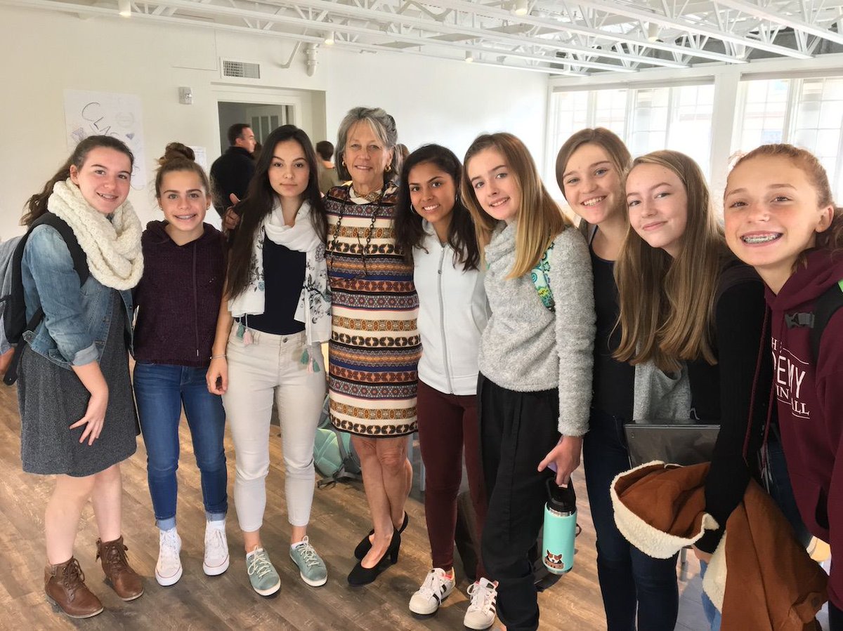 AcadPenguinHall's tweet photo. 5 Keys to Success from Designer, Founder, &amp; CEO Sara Campbell https://t.co/zAITpmxOjg @saracampbellLTD https://t.co/6pu26i5wx3