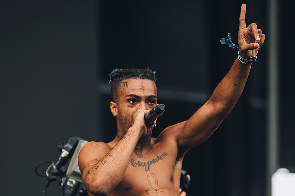 INoidol's tweet photo. XXXTENTACION tribute - HOPE remix by DRZAY https://t.co/Ij59xlZhqV via @YouTube #RIPMacMiller #xxx #XXXTENTACION https://t.co/WcCHQrdpoq