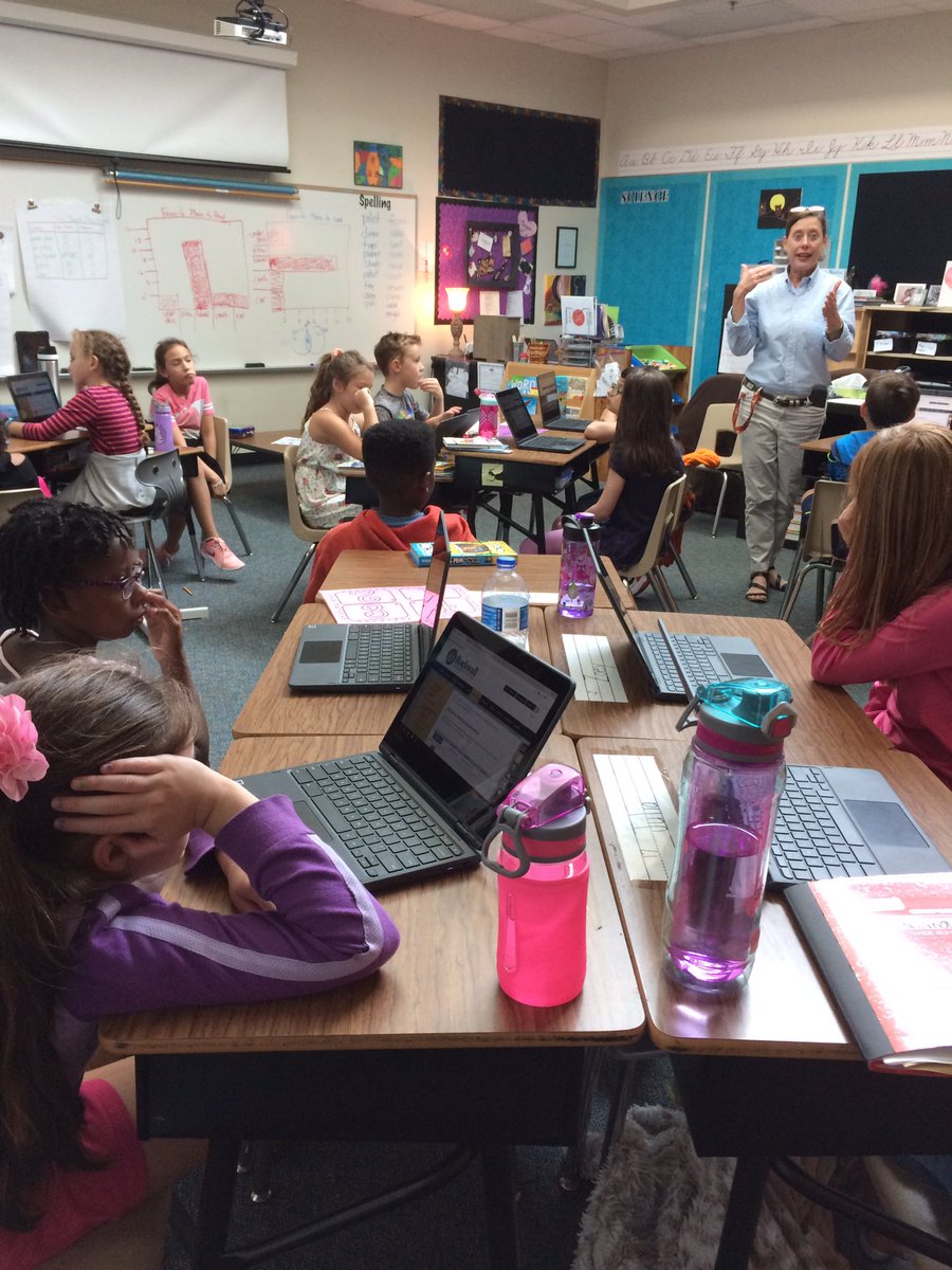 Julie Covington tweet media