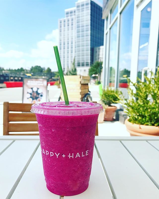 raleighwhatsup's tweet photo. | DRINK | When it’s Fall + 90 degrees out, it’s #smoothieweather | also, a shout-out to @offlineraleighdurham for choosing my pic last month for the Premium Raleigh H+H gift card! #whereisfall #pinkdrink #happyandhale #healthylunch #offlinepremium #lunc… https://t.co/TjSV8P3y9p https://t.co/Y8TaWNNVbe