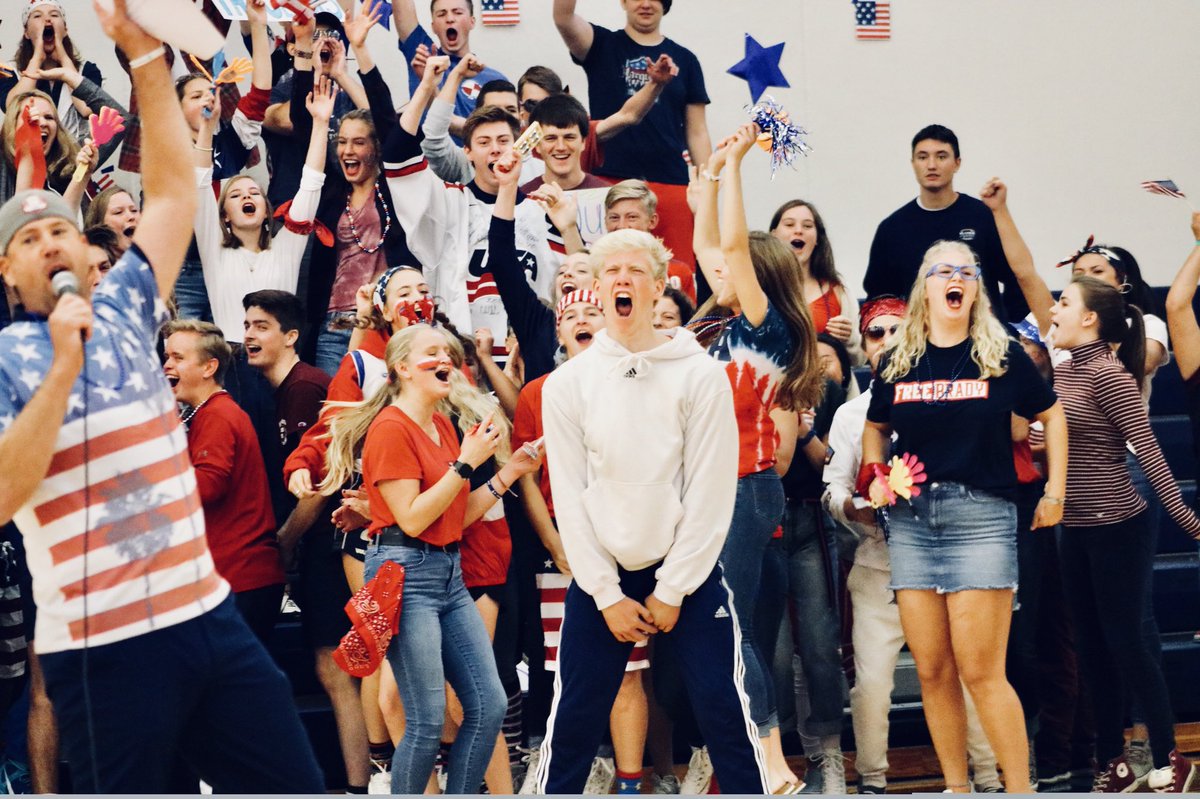 stcroixprep's tweet photo. The first three days of Homecoming a success! Beach/Tourist Day 🏝 USA Day 🇺🇸 Jersey Day 👕 #stcroixprepforlife #stcroixprep #stcroixprephomecoming #thelionsarecominghome https://t.co/mkSjYGkJ6G