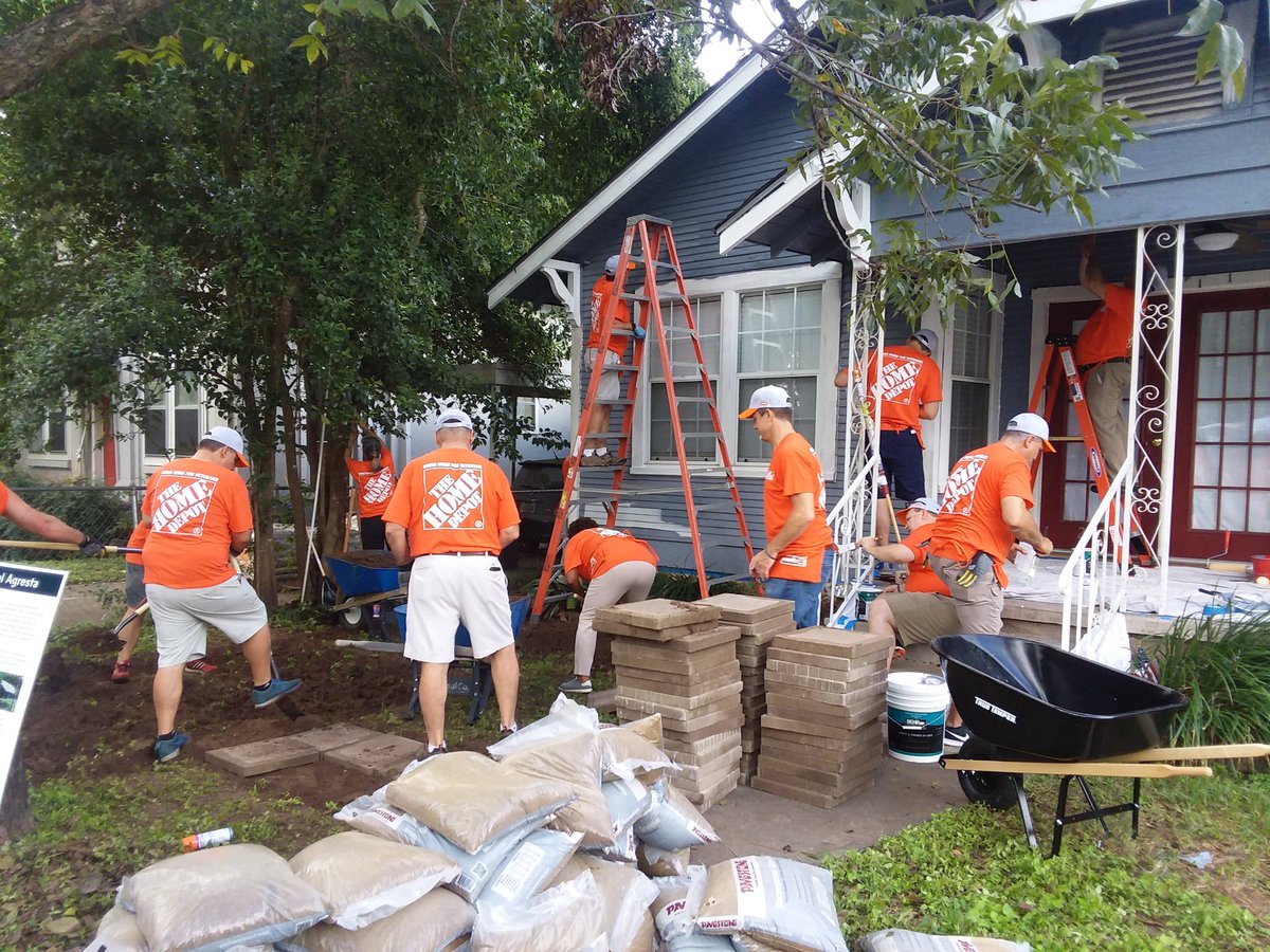 JacqueSheets's tweet photo. #choosetoserve #D91 @thd_eddie @josh_mayou https://t.co/PuhuklO8hc