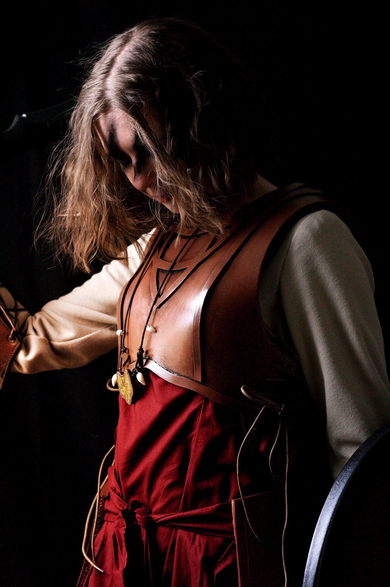 PokethePixie's tweet photo. Meet Vox Hilde. My character for the @LorienTrust #LARP https://t.co/qTDp1KeyvC