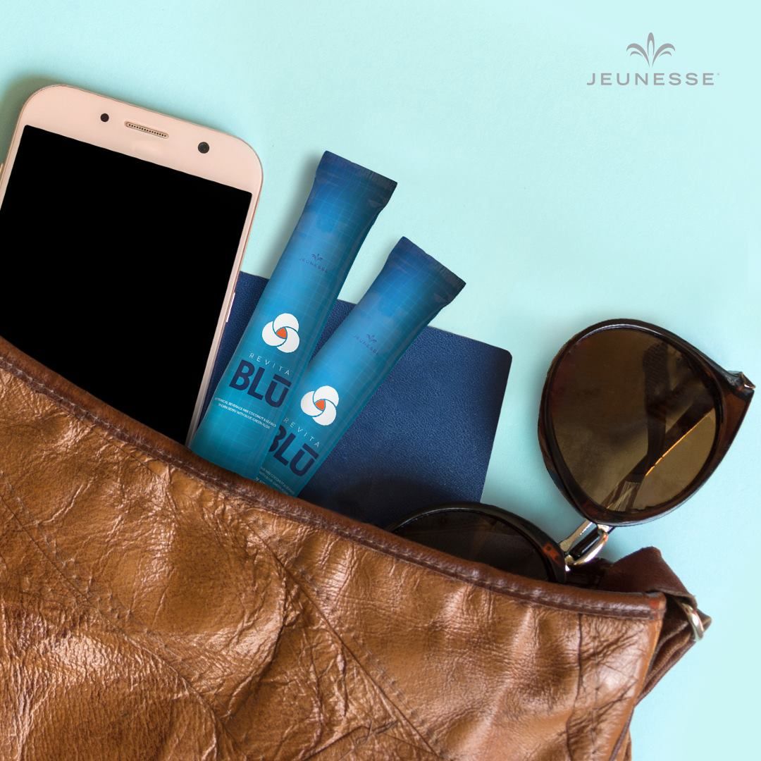 dennisnwindsor's tweet photo. Individually packaged, #RevitaBlū is easy to take with you while you're on the go! Super easy to share with family and friends too! 👜 #PowerfulWellness https://t.co/xvU5mBclRK