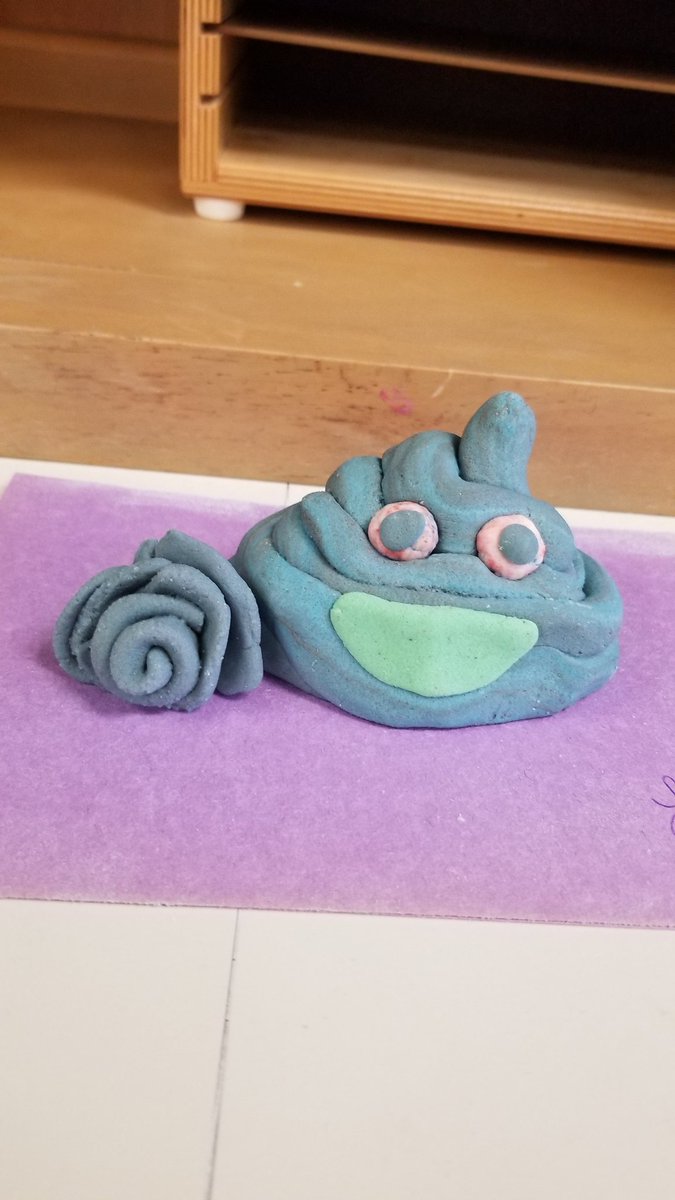 MissToy1984's tweet photo. My poop don't stink!!!...lol
#CDF406 fun with clay and aesthetic learning. 
Give children the opportunity to work with all forms of art materials. Art is learning and fun. https://t.co/ilhD5L0xsu