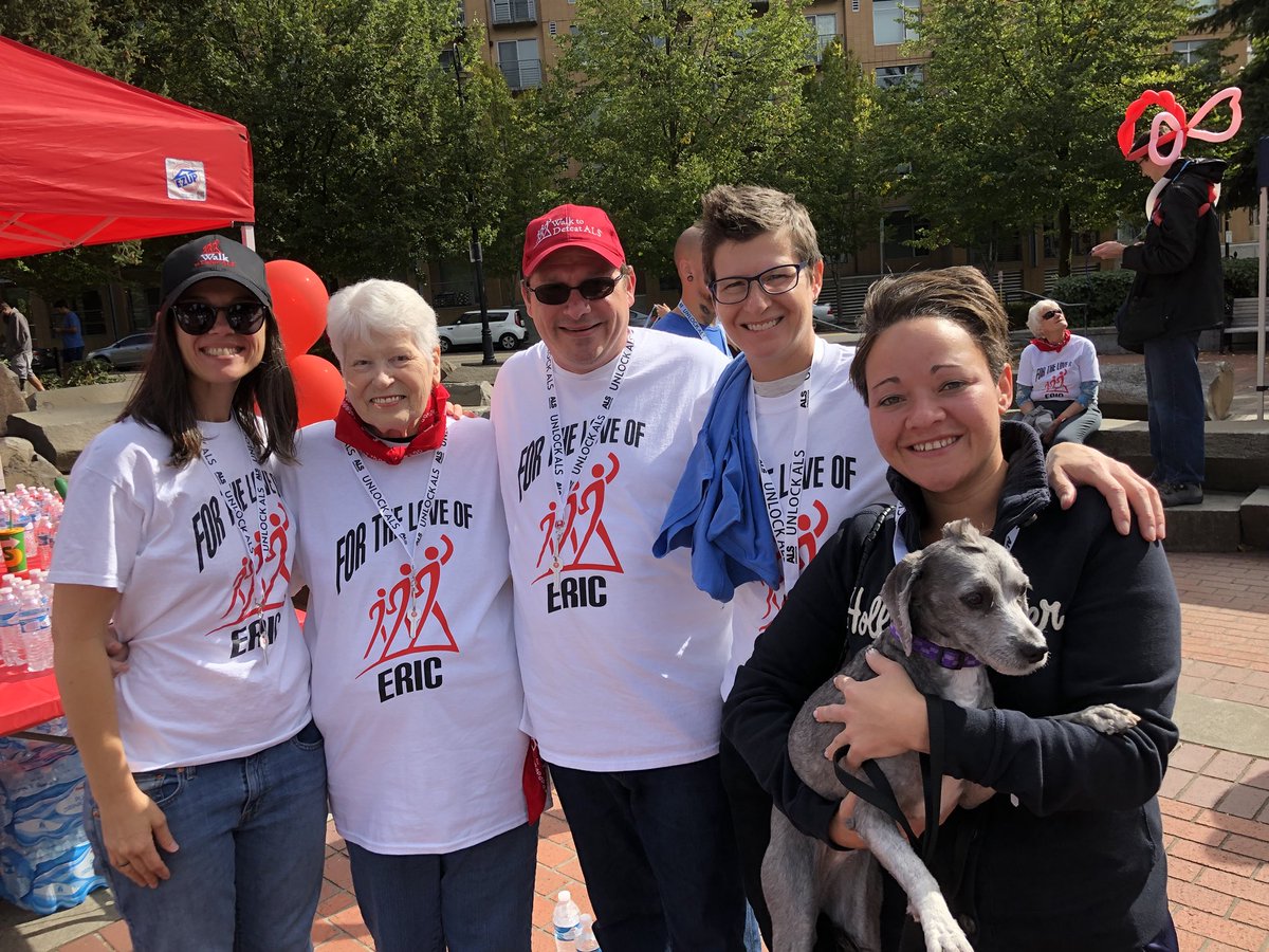 #ALS walk with our friends .. great turnout, lots of support and good energy!! #friendship #businessowner #pdxsantebar #studentoflaw #present #thankful #silverfox #vryunq