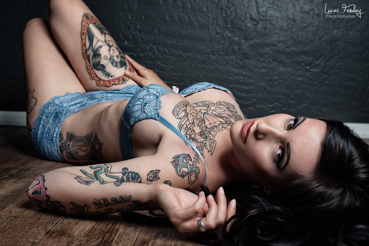 Naked Girl Tattoos Gallery