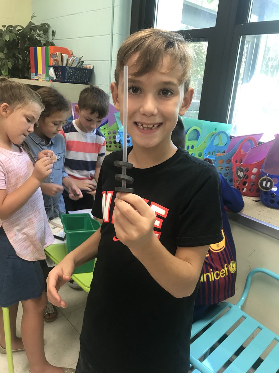 Mrs_Casaletto's tweet image. We loved our first FOSS science experiment in the motion and matter unit! The floating paper clip was a huge hit! #fossscience #ccspride #laceypop #room22