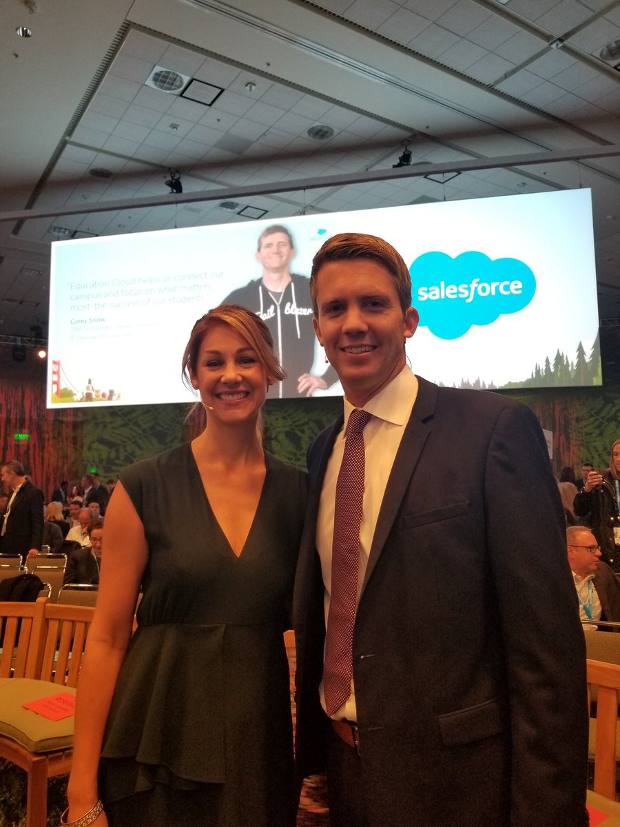 TheRudinGroup's tweet photo. Charlie Richie VP of Product for @salesforce #FinServCloud disrupts #finserv keynote @Dreamforce by wearing a tie -> 👔 #fintech
Good call -> @nigelwalsh https://t.co/hK0QsuNn0A