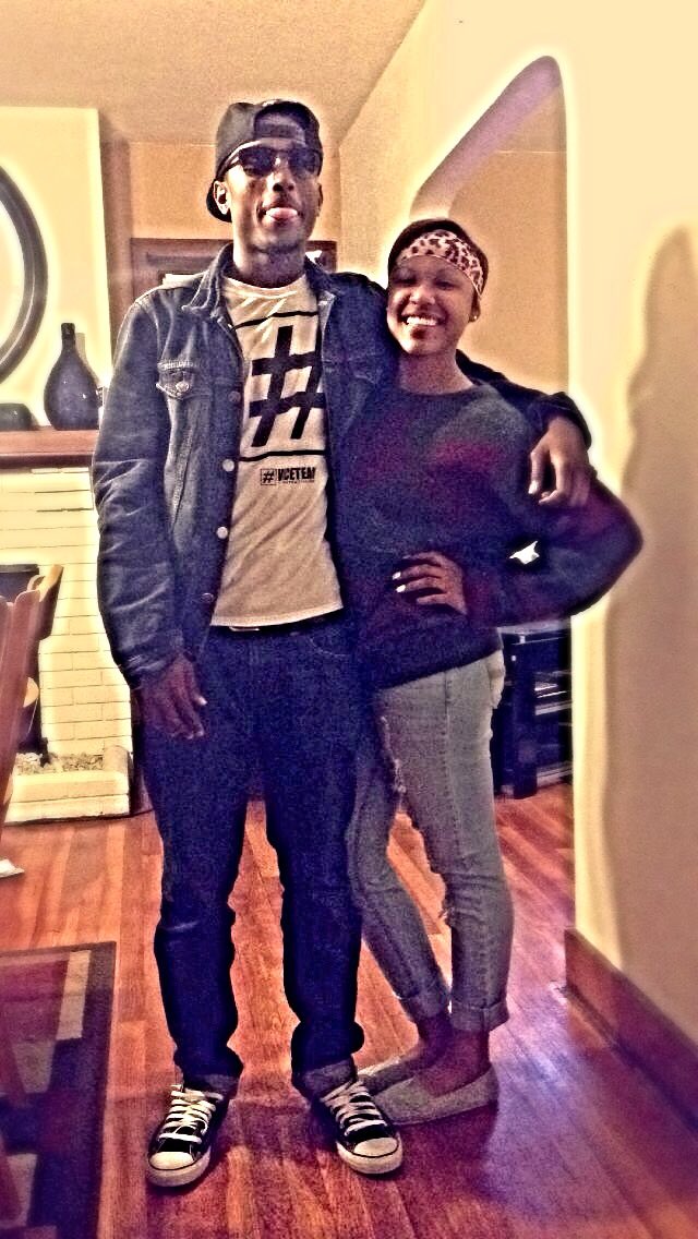 MGeekayy's tweet image. I've been celebrating the same birthday with this fool for 5 years &amp;amp; we haven't missed a beat!!
#SameBirthday
#SameDate
#SameYear 

Happy 25th to us‼️ 
OG Shit 😎