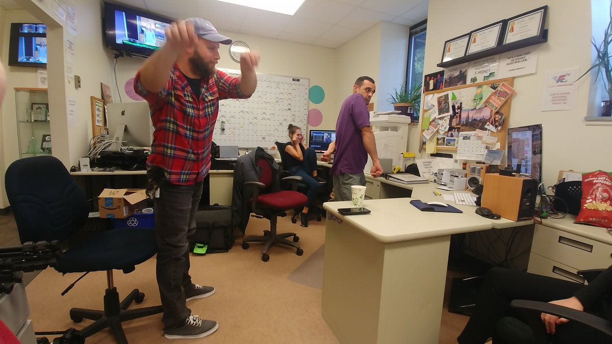 accessfram's tweet photo. Frank and Chris are attempting to dance. A for effort both of you. #poorgina #savegina https://t.co/UWZ1bKgqsu