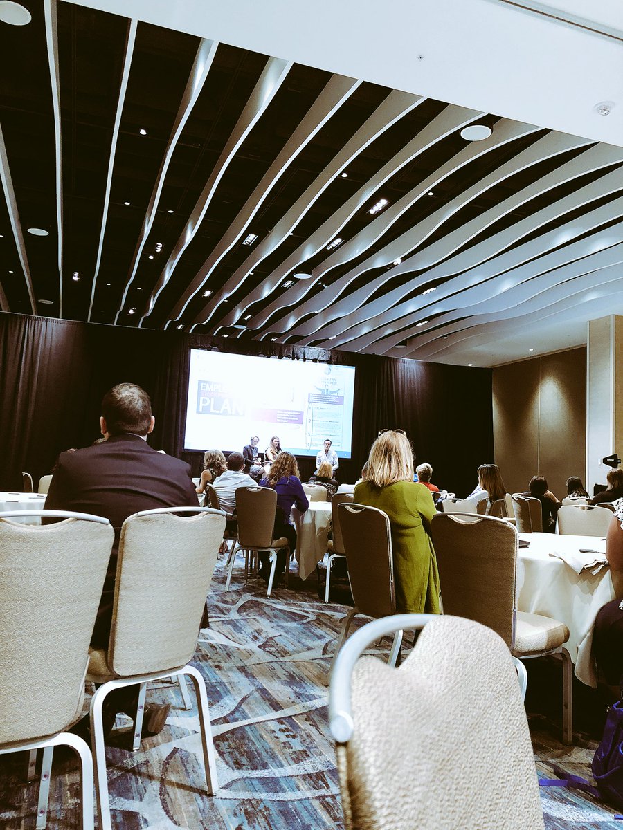 Solid session here at <a href="/NASPP/">NASPP</a> talking about intersection of social media techniques and #equitycomp communications. #clickbait and #listicles