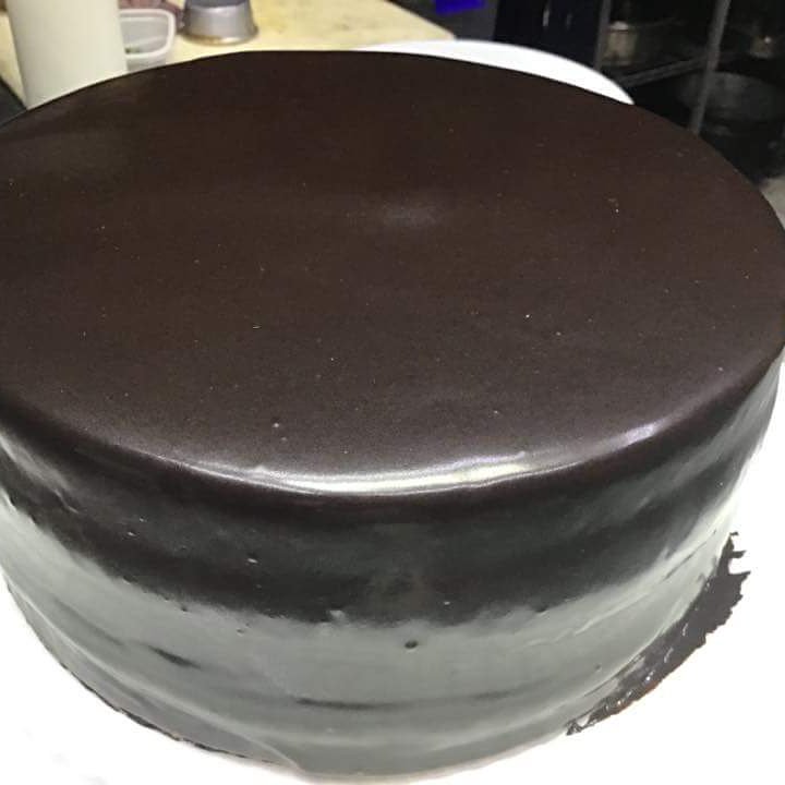 ROMMENDOZA's tweet photo. #pastel #chocolate #matilda #foolove #foodlover #foodporn #food #chefslife #chefslife🔪 #cdmx #rompope #eggnog #Matilda https://t.co/fqdeTfIxLj