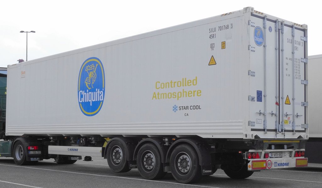 More Sun containers, this one with Controlled Atmosphere, showing up in Flushing Netherlands <a href="/Chiquita/">Chiquita</a> ! #shippingcontainer #bananas