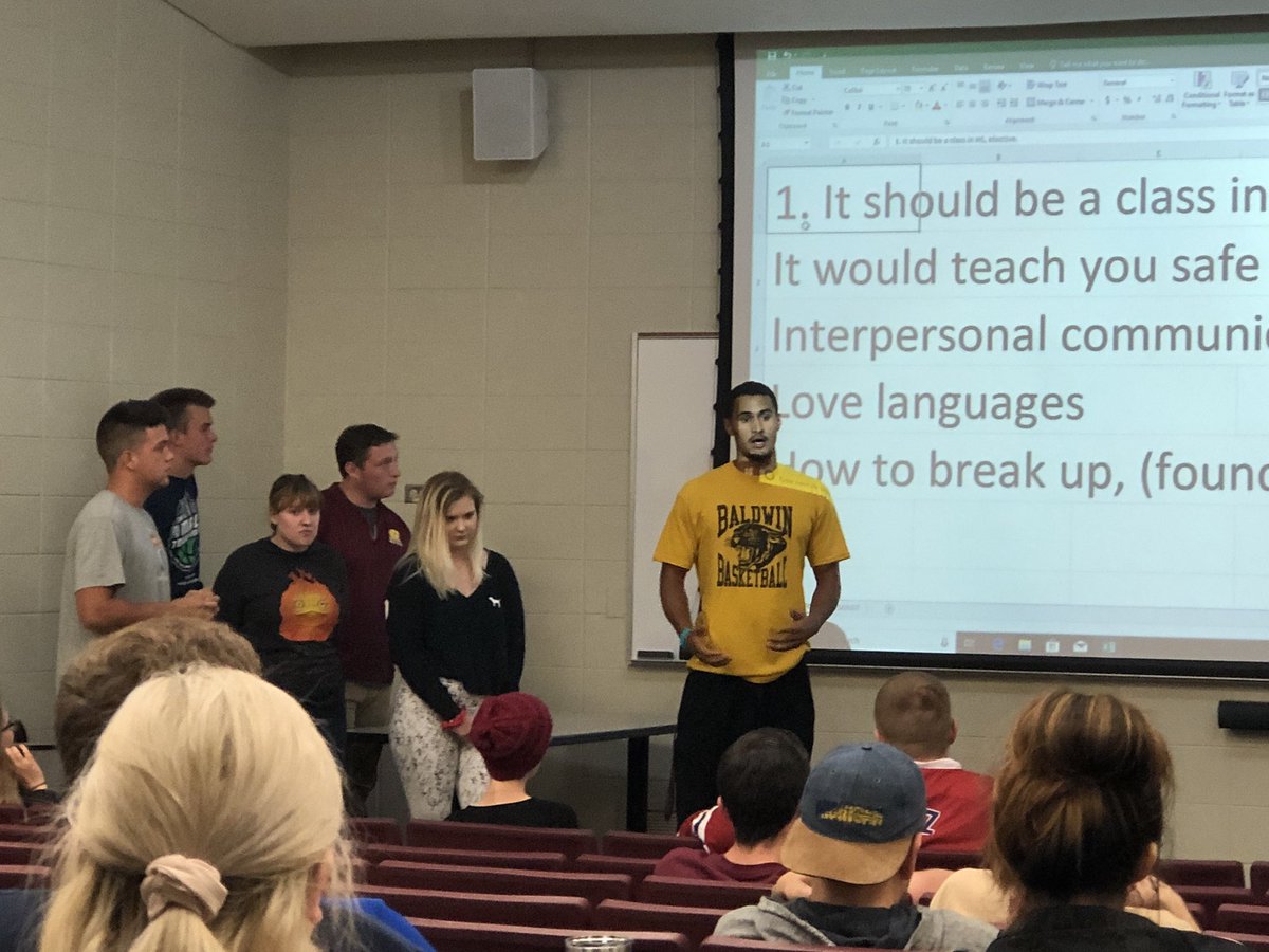 dralysalucas's tweet photo. Fun times debating whether or not dating should be taught in high school with Dr. Joe Packer! #com100 https://t.co/dr0b0fWEfF
