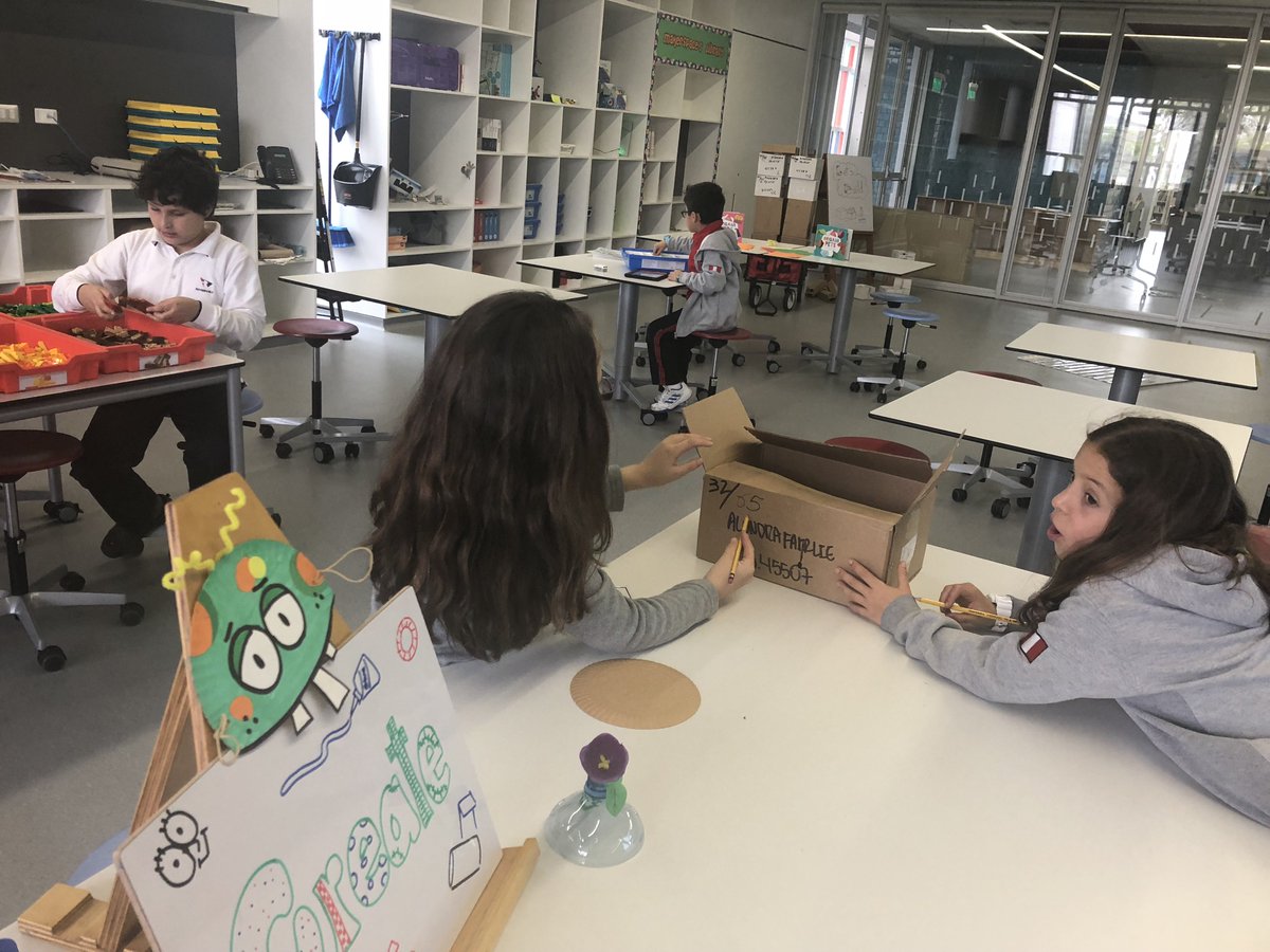 puppoperfumo's tweet photo. Because Choice empowers, recess at the #Makerspace provides opportunity for students to choose. This week: legos, origami, building/crafts with cardboard &amp; programming #Beebots #FDRRocks https://t.co/bKoU9MsoL3