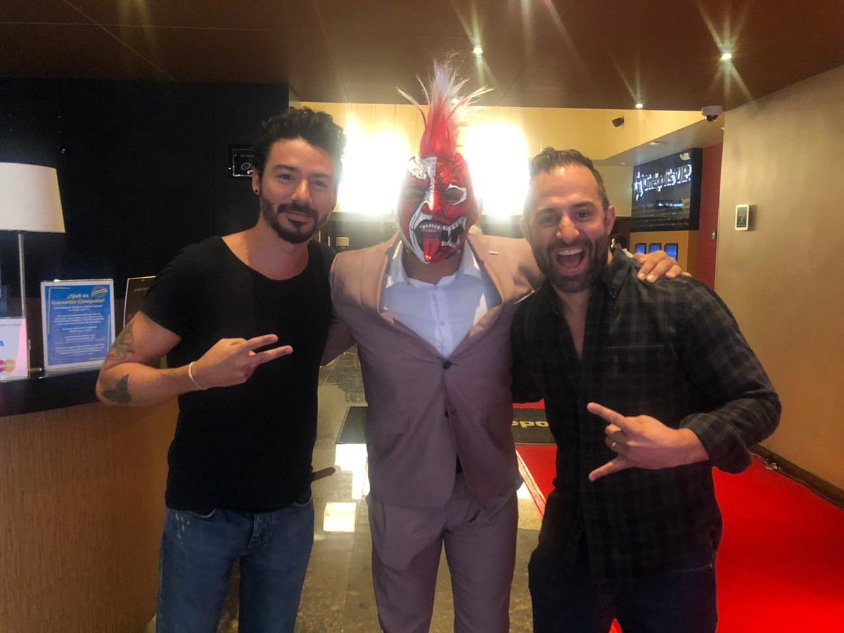 guichoqa's tweet photo. Gracias @Cinepolis y @CorazonFilms  gran evento! Y mañana nos vemos en Mty! #NiTúNiYo 12 de octubre. https://t.co/OfZaYmpGMD