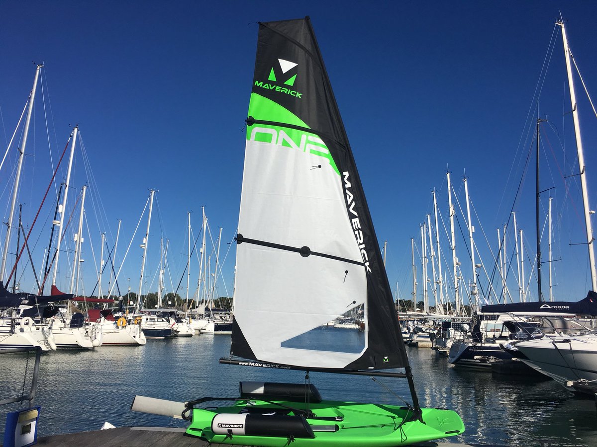 maverickworlduk's tweet photo. Great day out on the water.... more to follow....... Thanks for all your interest and support....  #maverick #fun  #SouthamptonBoatShow #justaddwater https://t.co/BzUcqBm466