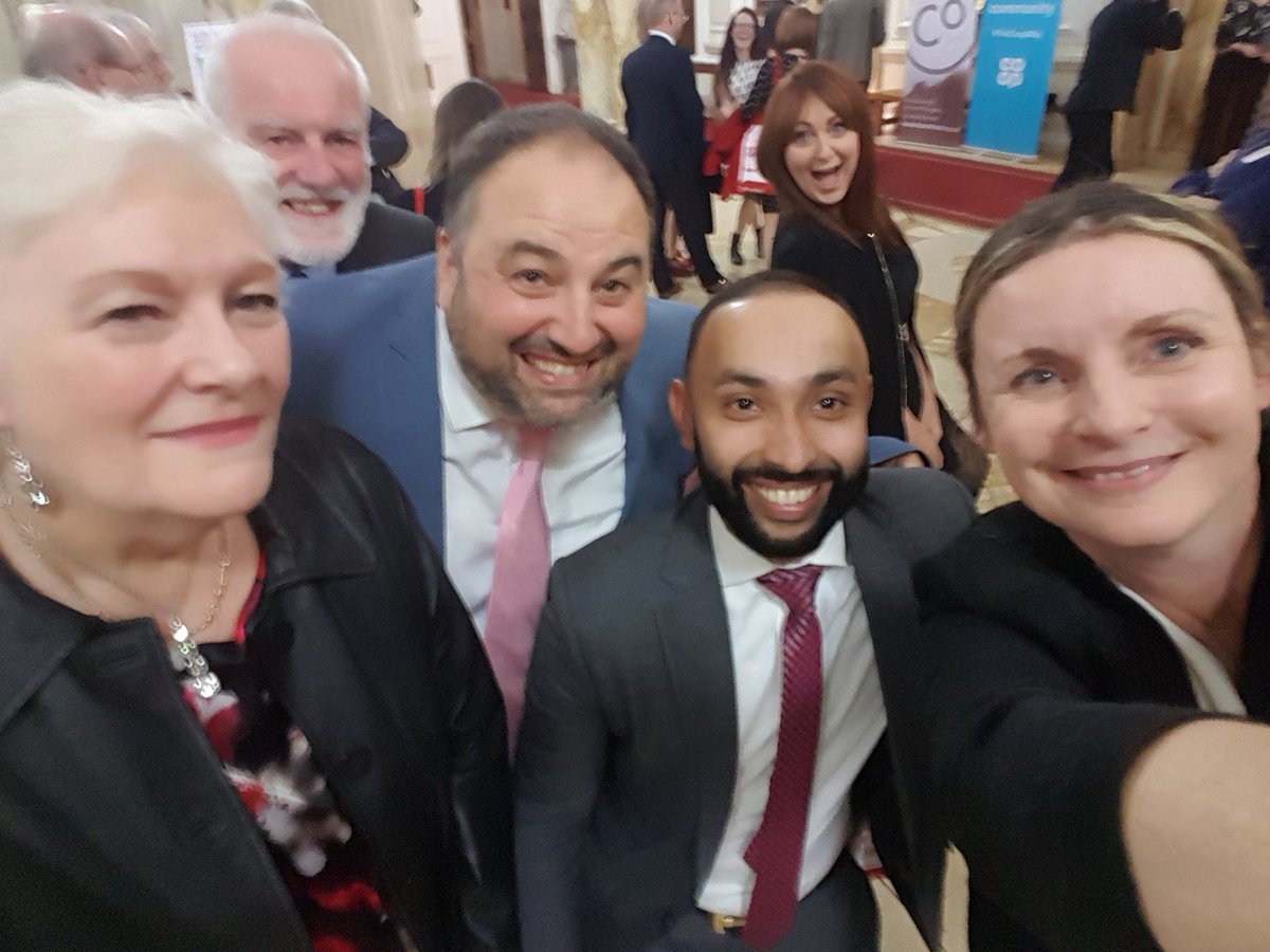 SarsamLeanne's tweet photo. So no award but a fantastic night and a selfie with @wynneevans, @CardiffValeCU and a happy photobomber #SBWAwards18 #ilovecoopwine https://t.co/zYzPZky5VZ