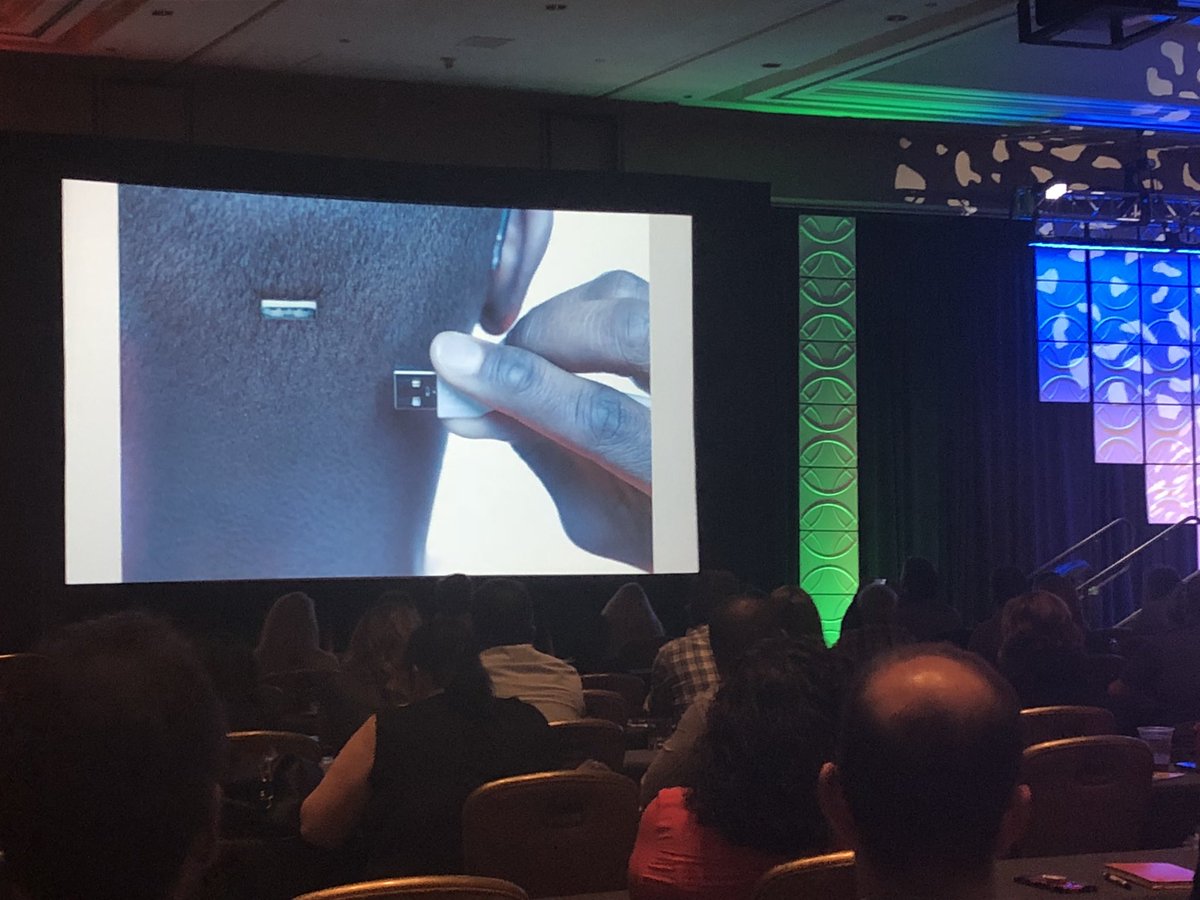 lorrainechapman's tweet photo. Digitally enhanced human intelligence might look like this. Fascinating vision of the future with @SirKenRobinson at #sabainsight18 https://t.co/bRmhvD0HIM
