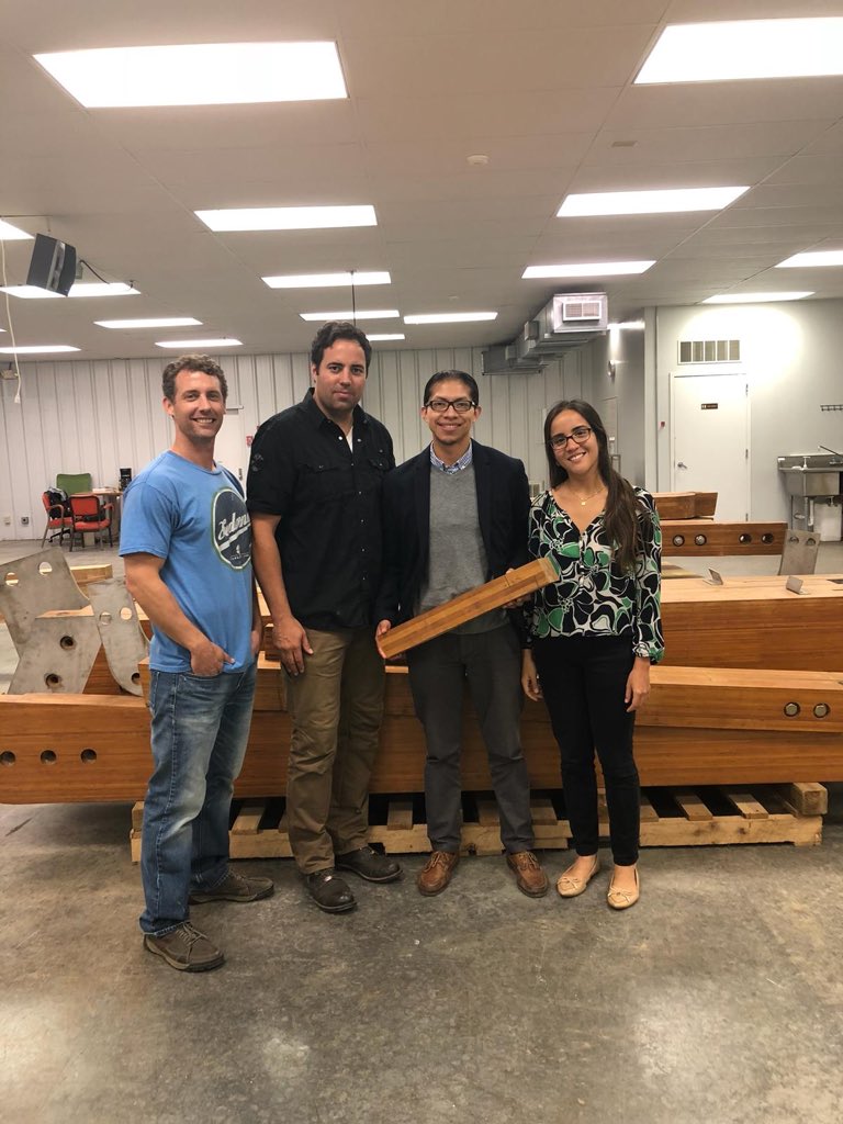 PROEC_CHICAGO's tweet photo. Meeting with #Renuteq company that specializes in #RenewableTechnologies Structural Engineered  #PerformanceGradeBamboo Interested in 🇪🇨 Bamboo https://t.co/bfUka5z8gK