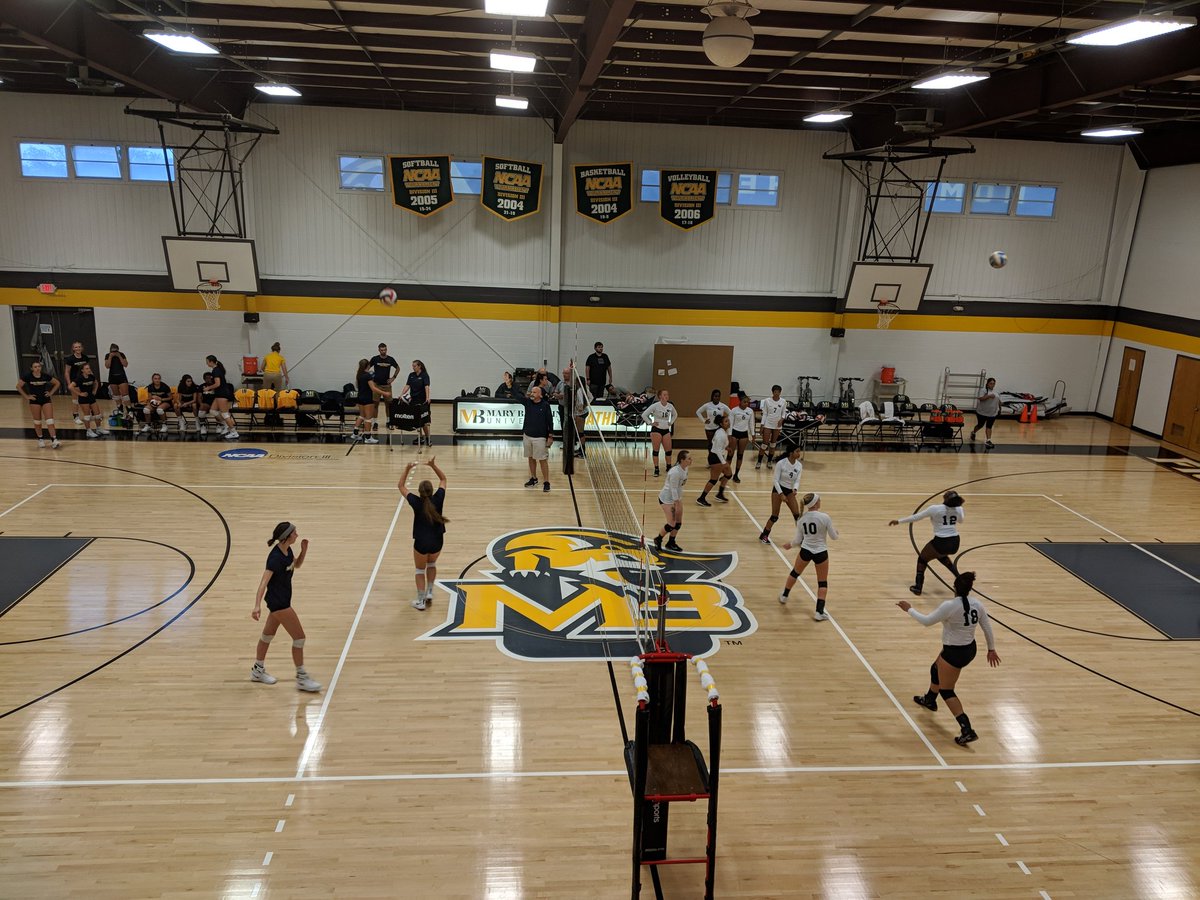 FightingMbu's tweet photo. Warm-up for our 7pm opening #MBUWVB game are underway in the PAC. Join us in 30 mins #FightingSquirrels #MBUfamily @AverettUCougars https://t.co/2rhAd157dM
