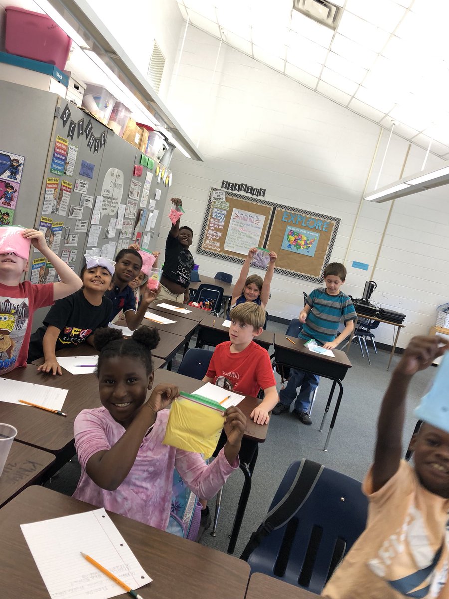 cmorrill3rd's tweet photo. mad scientist day! #wegotslimed https://t.co/scUlwV2ii6