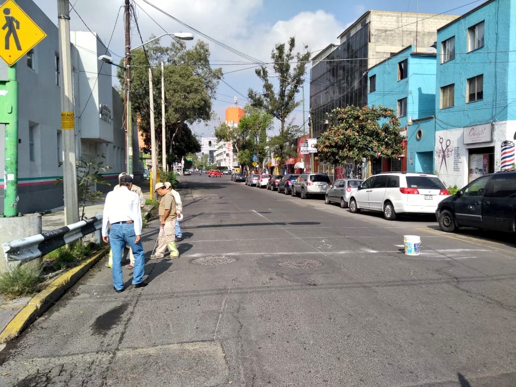 En la Estancia para el Bienestar y Desarrollo Infantil No. 42, col. #Doctores,  se realizó balizamiento de leyenda "zona escolar" y “precaución”, para reforzar la seguridad de estudiantes y personal escolar, <a href="/DelCuauhtemoc/">Cuauhtémoc Del Moral</a>.