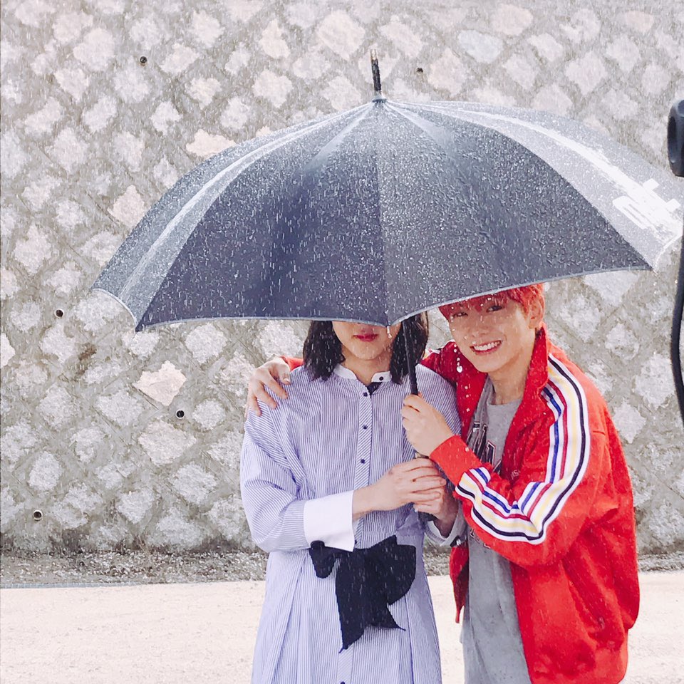 monstaxbr's tweet photo. #TRAD| 180926 • Att. Twitter @OfficialMonstaX 

[#MONSTA_X]
Doce #HOLIDAY com '#MONSTA_X' Temporada 7  
180926 #ÚltimoDia ❤

#MXbehind 📷📸
#MONSTAX_Ray3 Behind 

#MONBEBEDAY #HBDMONBEBE
#0926MONBEBEDAY
#MX_HOLIDAY7

Kor-Eng/Port. Monsta X Brasil https://t.co/3BXXpeA8HR