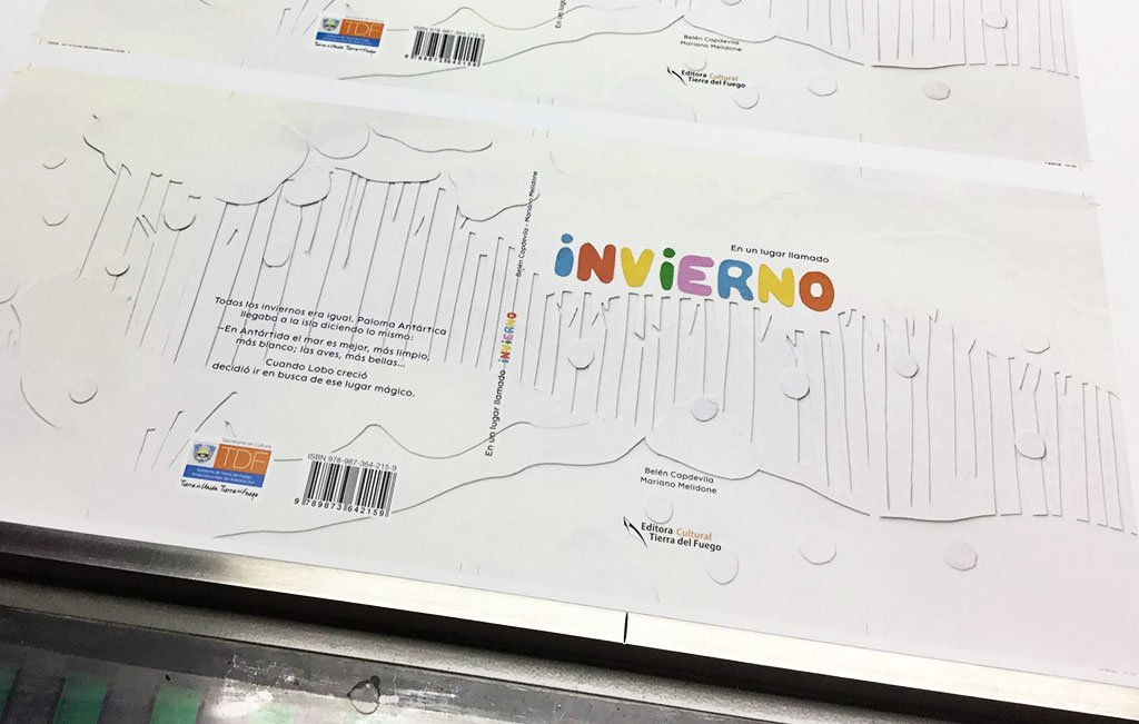 fcanedaProd's tweet photo. Hoy se imprime #EnUnLugarLlamadoInvierno de #BelenCapdevila y #MarianoMelidone #EditoraCultural #Invierno #tierradelfuego #antartida https://t.co/JN35LzinEu