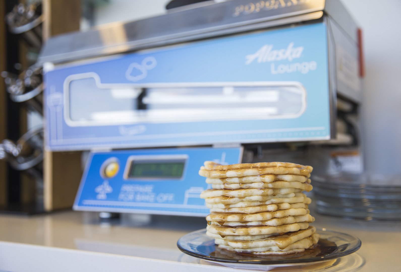 A machine that prints pancakes - Alaska Airlines News