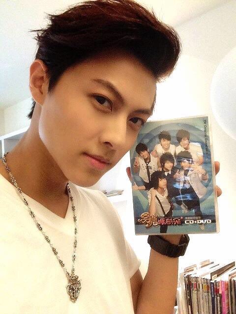 twgrs1202's tweet photo. #王子 #邱勝翊 #prince #プリンスチウ #lollipop #棒棒堂 #jpm #模范棒棒堂 #台湾 https://t.co/X07N1DOMIi