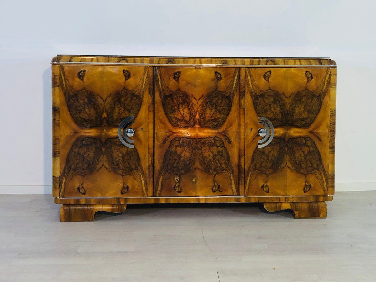 OAFGermany's tweet photo. Do you remeber this french 1920s buffet? It got refined with new polychromed brass handles for an even more luxurious design. Now available ✌😃 https://t.co/ffHewUT8MR

#designfurniture #luxuryfurniture #antiques #interiordesign #originalantiquefurniture https://t.co/sH86HcnOc3