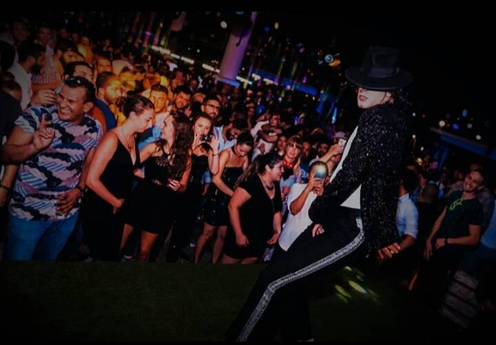 MikeJackImperso's tweet photo. Presentation PerformancesTwitter @MikeJack87, Instagram @mikejack58 In #MichaelJacksonTribute Vienna!👑 #events #shows #MikeJack #vienna_city #visitaustria #viennaaustria #vienna #Wien #Austria #onlinevienna #viena #viennacity #austriacity #vienna_austria #österreich #Europe https://t.co/FAx0Z0VgxV