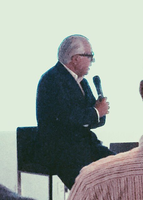 Secret to success: "I would always hire up instead of hiring people i could boss around" - <a href="/JoeMimran/">Joe Mimran</a> speaking at <a href="/PeerscaleINC/">Peerscale</a> quarterly dinner 🙌