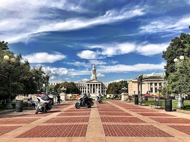SFLukeStyle's tweet image. The non-beer side of Denver during GABF. Denver City Hall and County Building. 9/20/2018 ift.tt/2OSRfGm