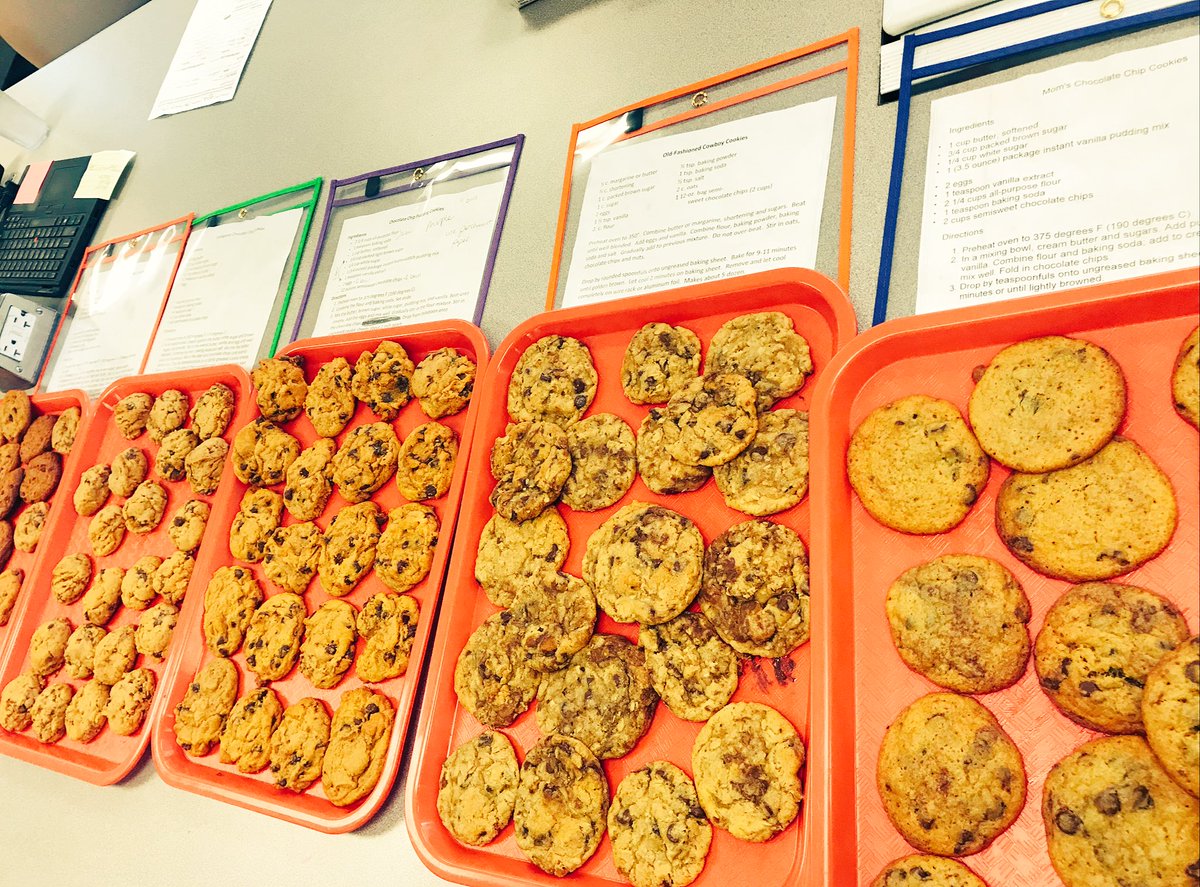 Chocolate chip cookie comparison lab #freesmells #culinary #geneva304