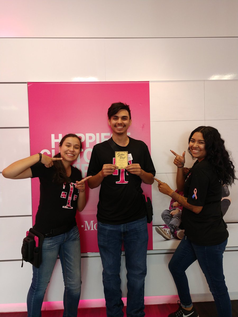 ricosuave209's tweet photo. Had to capture these angles for this golden ticket winner!!! @exclusivebetito @ben_izjammin https://t.co/cgeRed03pu