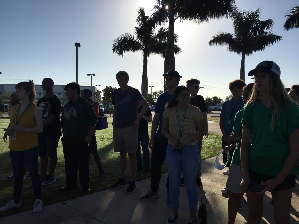 FMHS_WaveTV's tweet photo. What's agronomy? @FortMyersHS STEM@Work students spent the day learning the Science, Technology, Engineering and Math that makes @AlicoFamilyGolf a successful local business. @LeeCountyCTE #LoveLeeSchools https://t.co/N4BsQiiysP