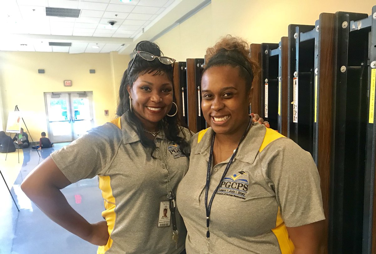PDLadyConsults's tweet photo. All of the @pgcps Stars were out tonight celebrating New @pgcps Teachers ⭐️✨✨✨@Joinpgcps @PGCPSNewTeacher @PEIP2pt0 @OEPE_PGCPS @pgcpsPAR #NewTeacherAcademy #PEIP2.0 https://t.co/qXb0s9f77j
