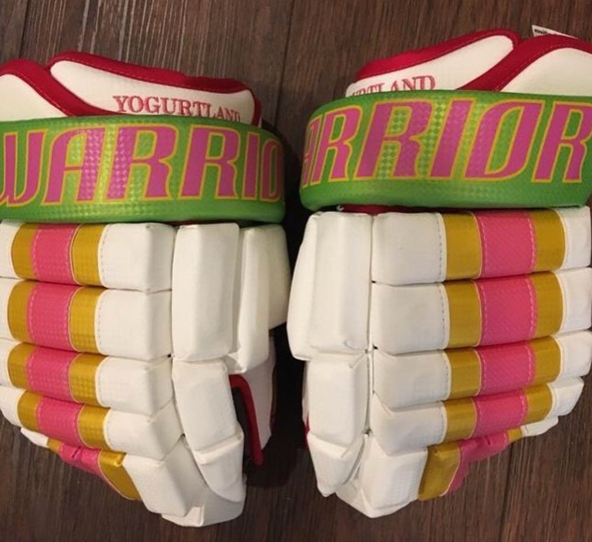 RussianSniper_8's tweet photo. It’s #WarriorWednesday and here are some gnarly @WarriorHockey gloves. 

Who would rock these #yogurtland mitts? 
#WarriorHockey #NHL #SidelineSwap #GainTheEdge #WarriorPRO #WarriorCustom https://t.co/KX6I3Pk6hX