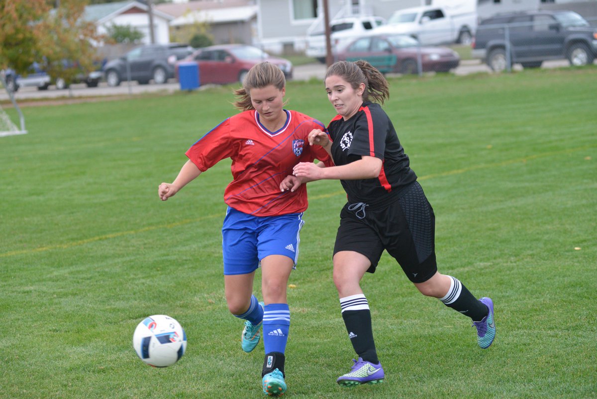 swbooster's tweet photo. The @SCCHS_Comp @ArdensSoccer hosted the @HerbertLaurels for some 7v7 exhibition action today https://t.co/GExnv31rit