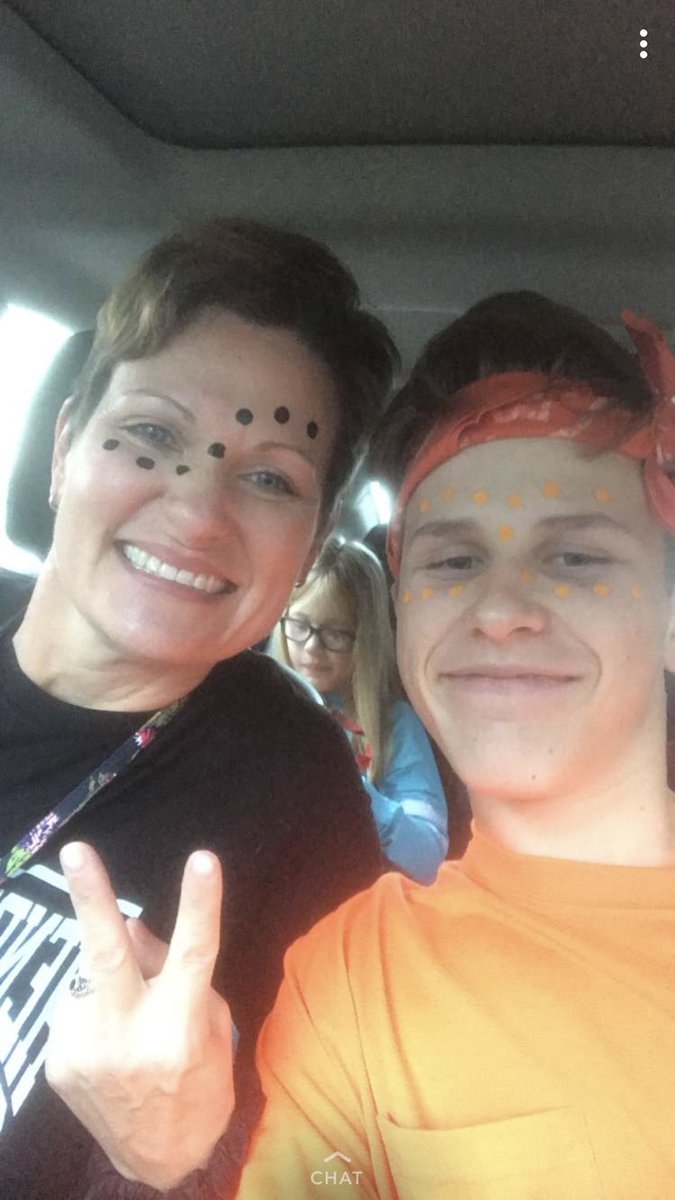 LyonsShannon12's tweet photo. Color wars at County today. Jason is reppin the freshman, Brayden the sophomores and me the juniors. #MakeAWake https://t.co/XauTC8BOa7