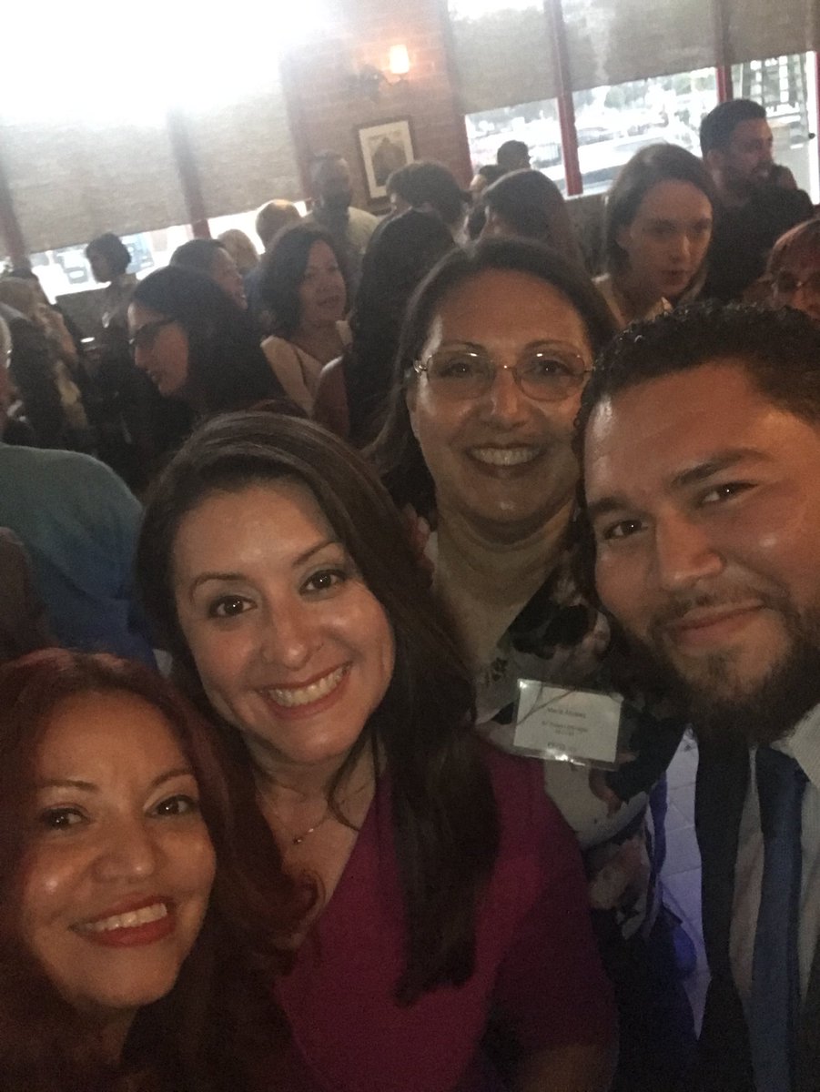 LeneydeChavez's tweet photo. Time spent with good friends supporting good work in the community is priceless!! @LuzRivas @AsmLuzRivas always lovely to see you!! @DIYGirls congrats on an awesome event!! https://t.co/Tgk2yU7K9u