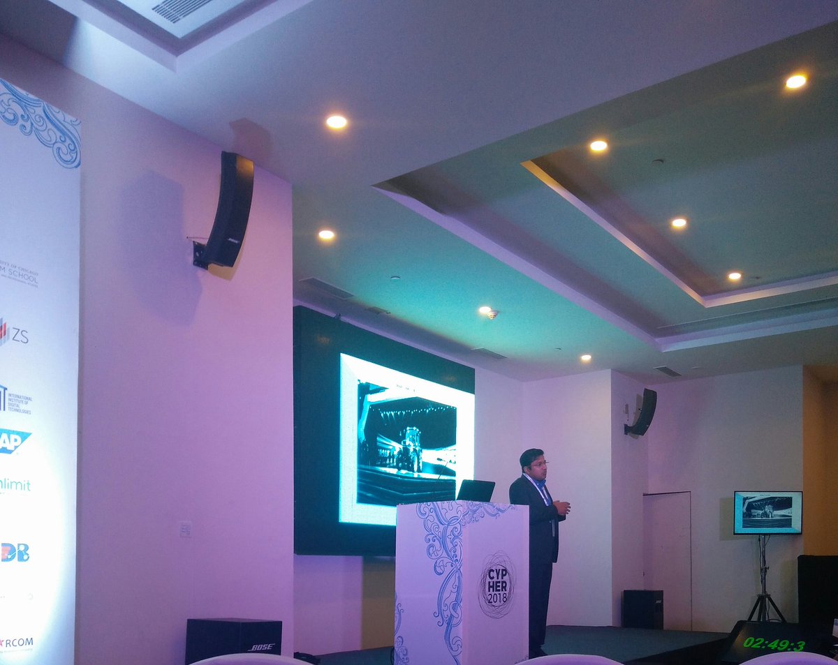 Anya_Manickam's tweet image. Dicussing internet of cows, smart tractors and INTERNET OF THINGS!! #Cypher2018 #IOTWorkshop
