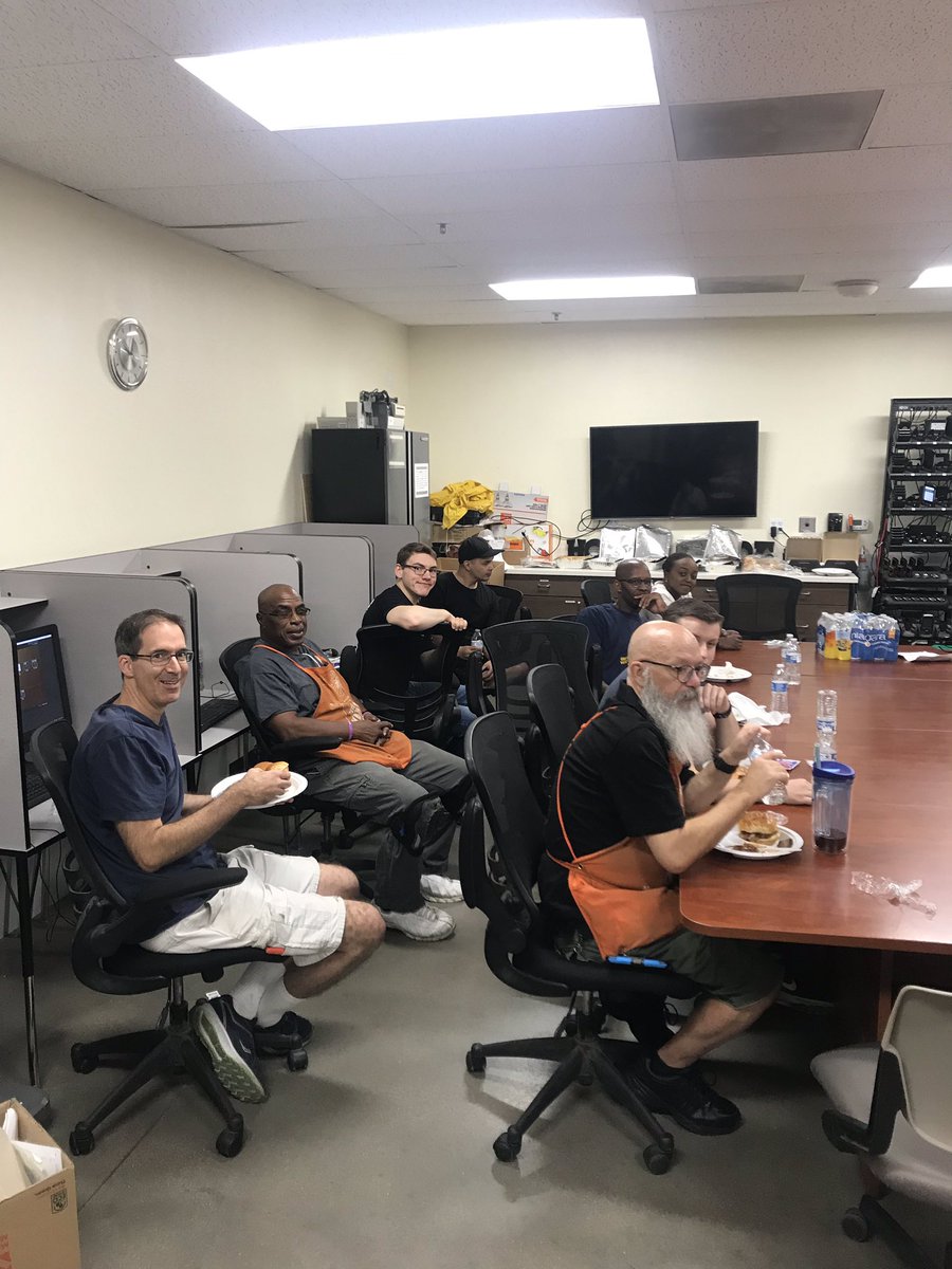 GautamW's tweet photo. We had Fright team appreciation BBQ today. This the best freight team. They do great job every single night. Thank you. #1523Rocks #BestFreightTeam @MiriamAcevedo7 @DVasquez_D214 @LaurenSmith0929 https://t.co/mHqArZOTio